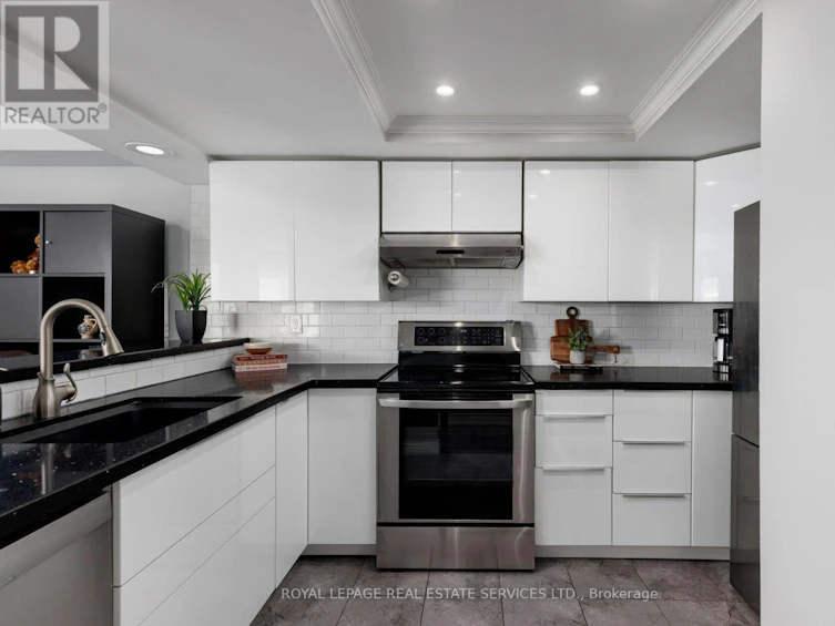 174-75 Bristol Road E, Mississauga, ON, L4Z 3P2 - 11