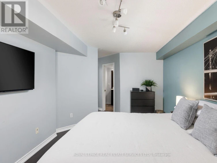 174-75 Bristol Road E, Mississauga, ON, L4Z 3P2 - 14