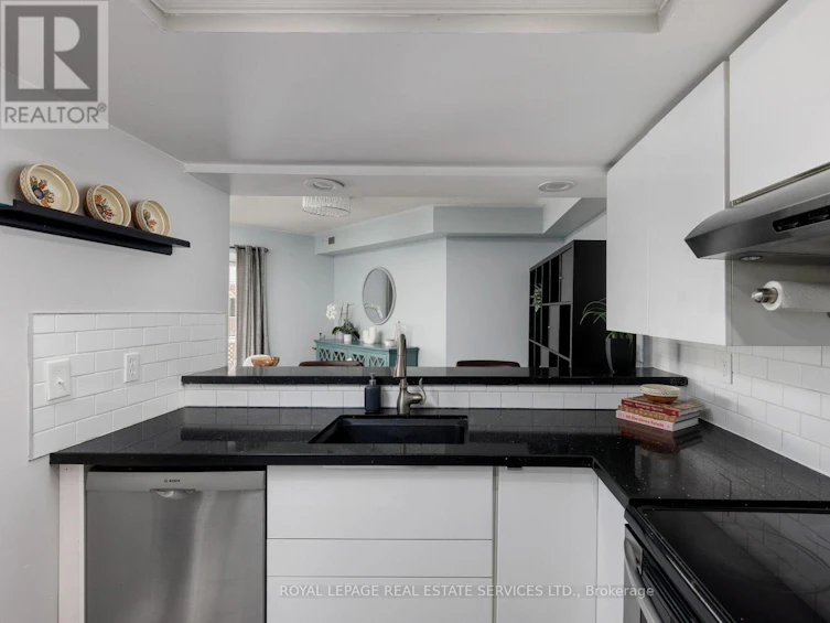 174-75 Bristol Road E, Mississauga, ON, L4Z 3P2 - 12