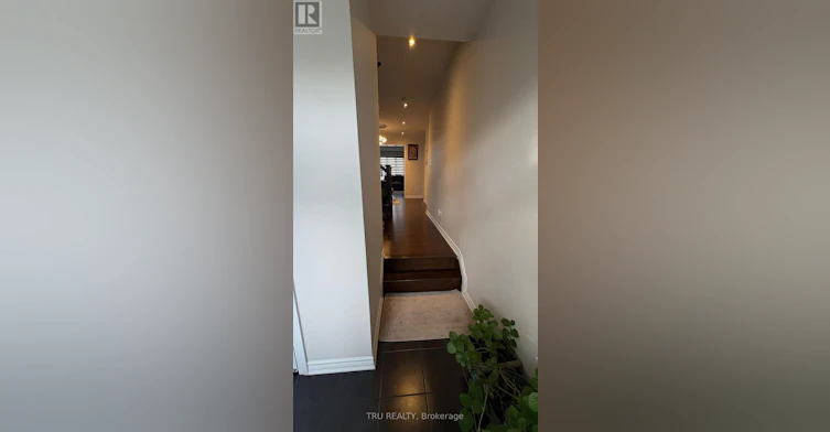 309 Everglade Way, Ottawa, ON, K2M 0K8 - 5