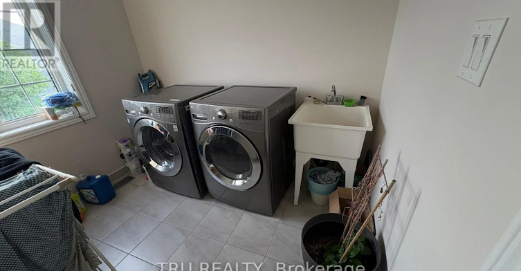 309 Everglade Way, Ottawa, ON, K2M 0K8 - 23