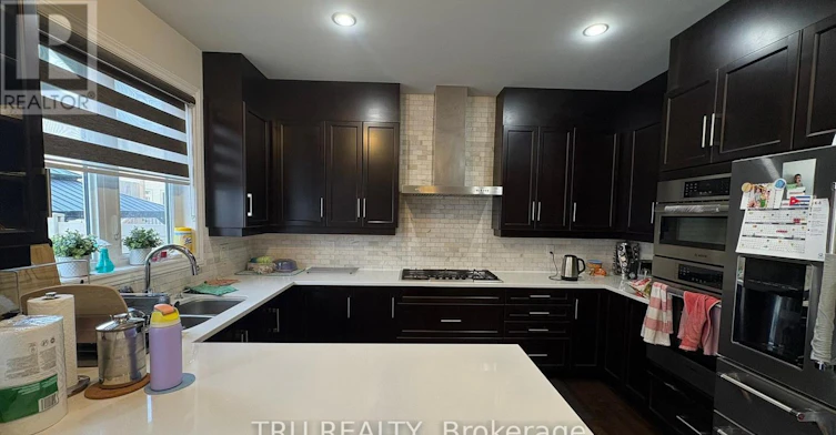 309 Everglade Way, Ottawa, ON, K2M 0K8 - 11