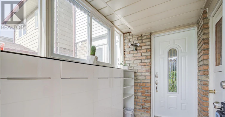68 Kimroy Grove, Toronto, ON, M1S 4E3 - 3