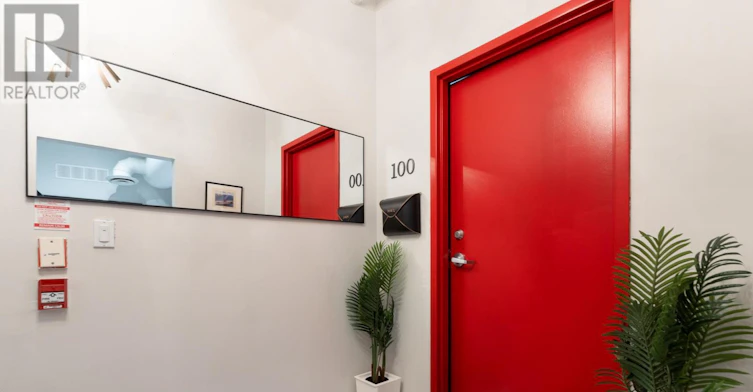 1-1135 Dundas Street E, Toronto, ON, M4M 1R9 - 3