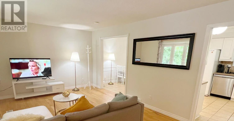 UPPER-116 Paperbirch Crescent E, London, ON, N6G 1L7