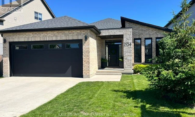 1934 Wateroak Drive