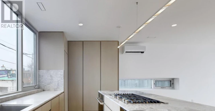 UPPER-899 Dundas Street W, Toronto, ON, M6J 1V9 - 6