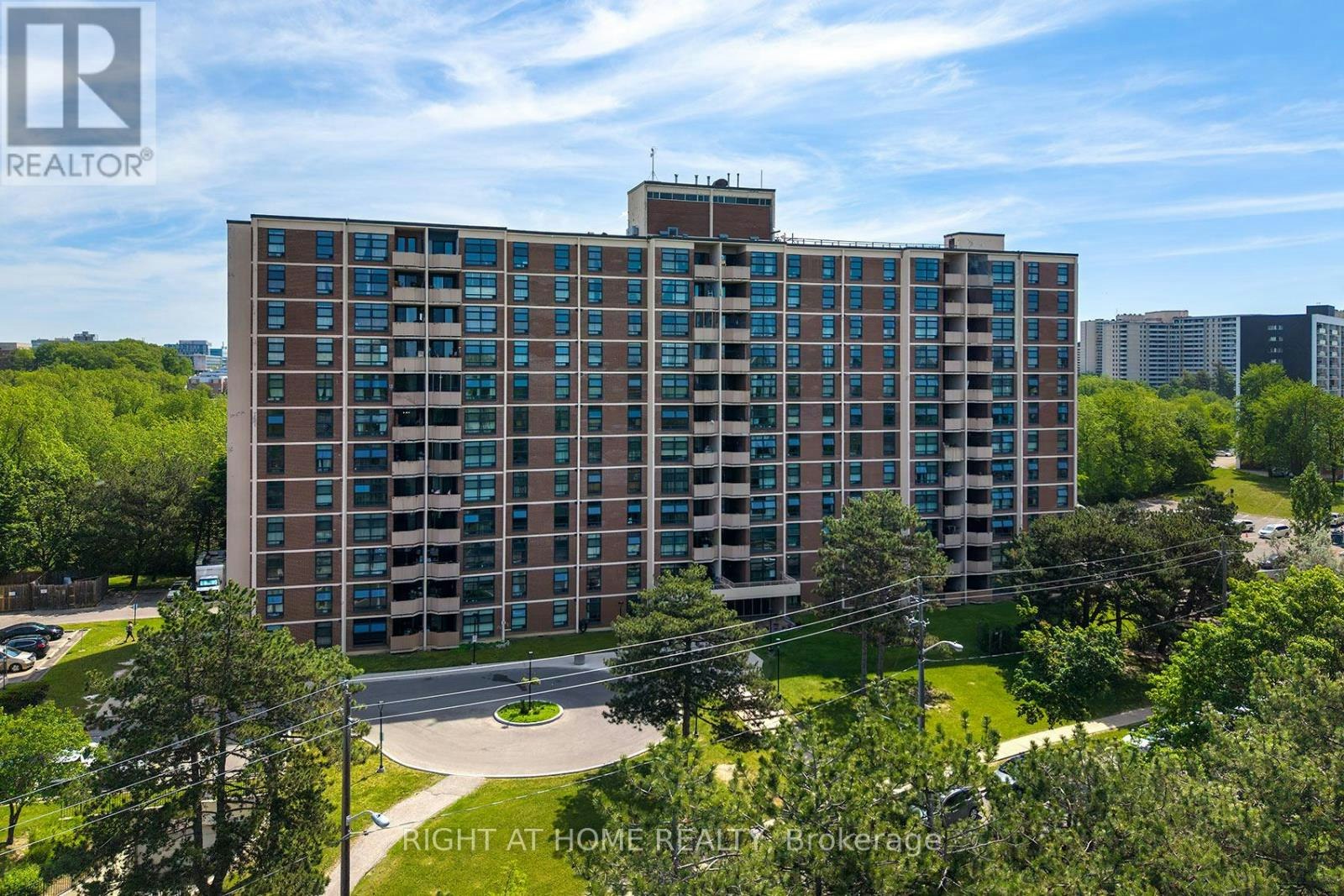 608-335 Driftwood Avenue, Toronto, ON, M3N 2P3