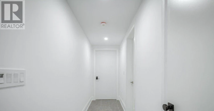 1A-31 Ennerdale Road, Toronto, ON, M6E 4C2 - 6