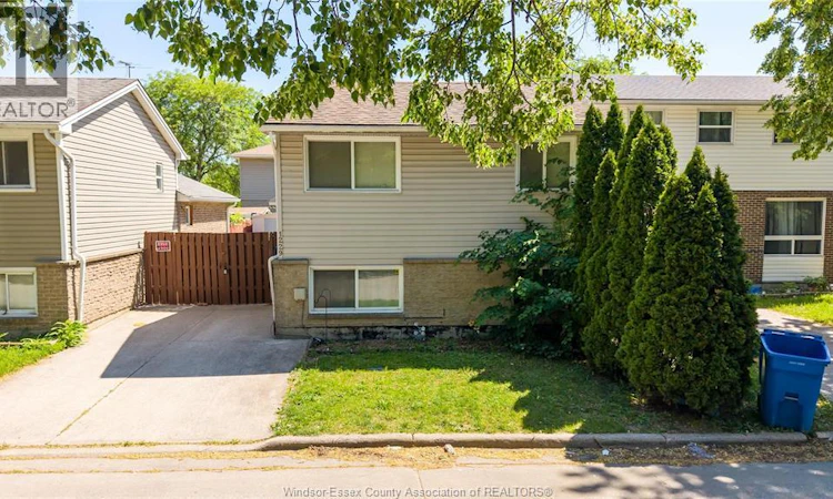 1229 Arncliffe
