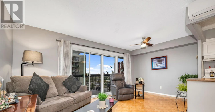 1604 158c Mcarthur Avenue, Ottawa, ON, K1L 8E7 - 6
