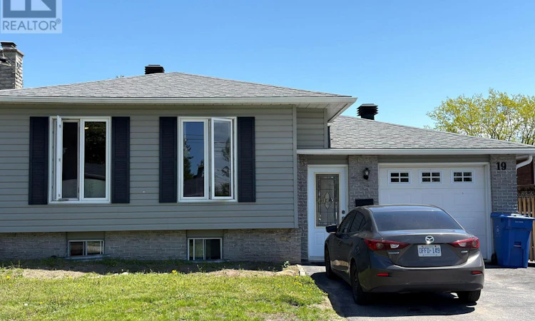 19 Belleview Crescent