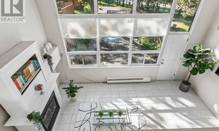 211-180 Mississauga Valley Boulevard