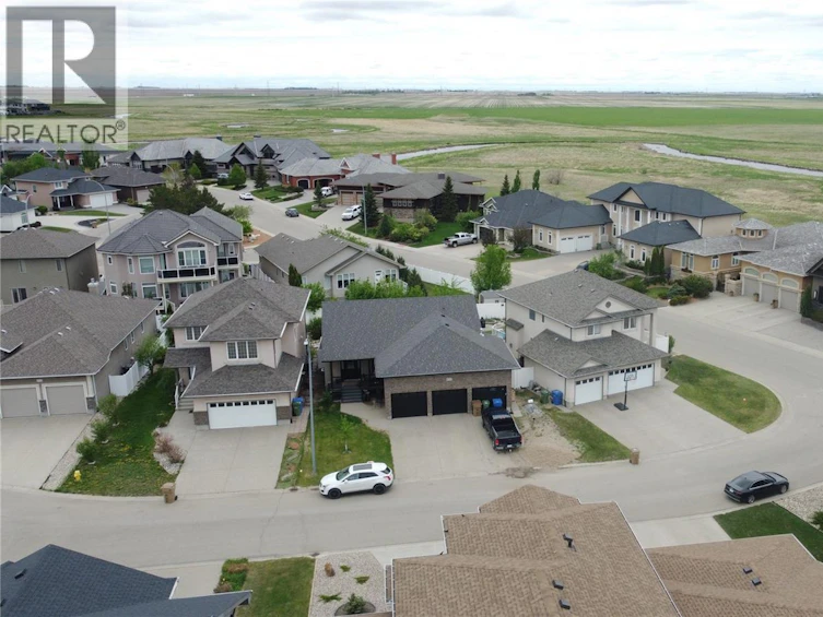 8747 Wascana Gardens Place, Regina, SK, S4V 1E8 - 51