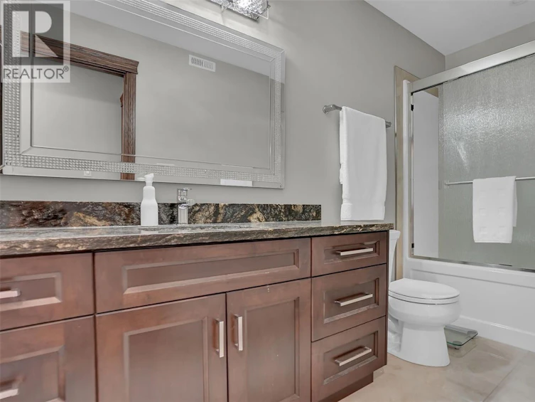 8747 Wascana Gardens Place, Regina, SK, S4V 1E8 - 33