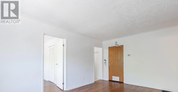 2-883 St Clair Avenue W, Toronto, ON, M6C 1C4 - 2