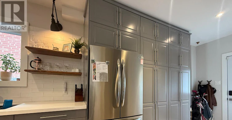 UPPER-48 Albani Street, Toronto, ON, M8V 1X2 - 2