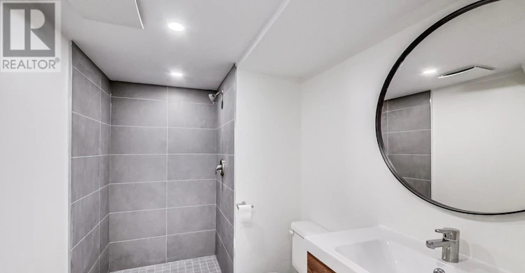 1097 Glengrove Avenue, Toronto, ON, M6B 2K3 - 21