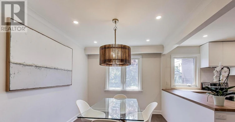 1097 Glengrove Avenue, Toronto, ON, M6B 2K3 - 6