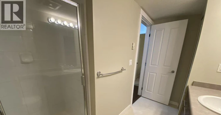 5110-5111 Garden City Road, Richmond, BC, V6X 4H4 - 12
