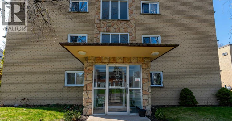 201-1075 Brenchley Avenue, Sarnia, ON, N7S 1R6