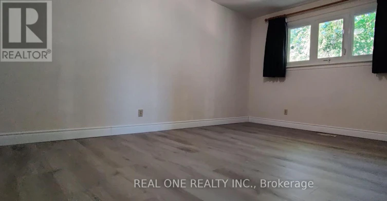 UPPER-9 Lisburn Crescent, Toronto, ON, M2J 2Z4