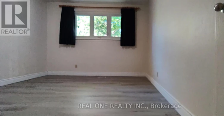 UPPER-9 Lisburn Crescent, Toronto, ON, M2J 2Z4 - 2