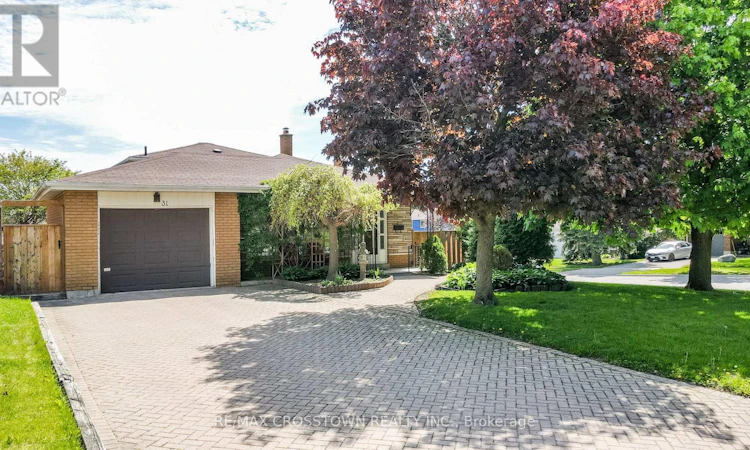 31 Lee Avenue