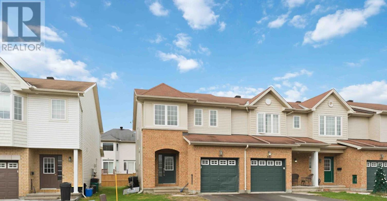 116 Esterbrook Drive, Ottawa, ON, K1W 0B1 - 2