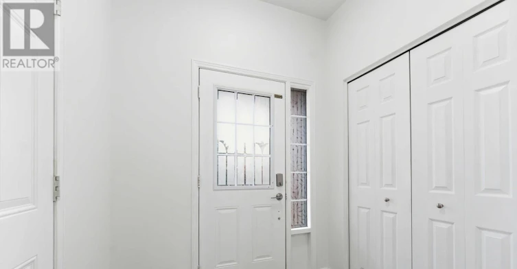 116 Esterbrook Drive, Ottawa, ON, K1W 0B1 - 3