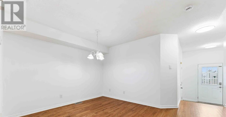 116 Esterbrook Drive, Ottawa, ON, K1W 0B1 - 5