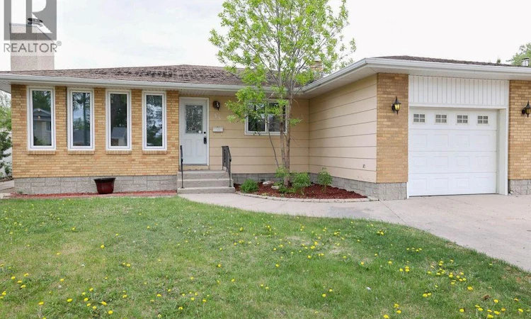 35 Chase Crescent