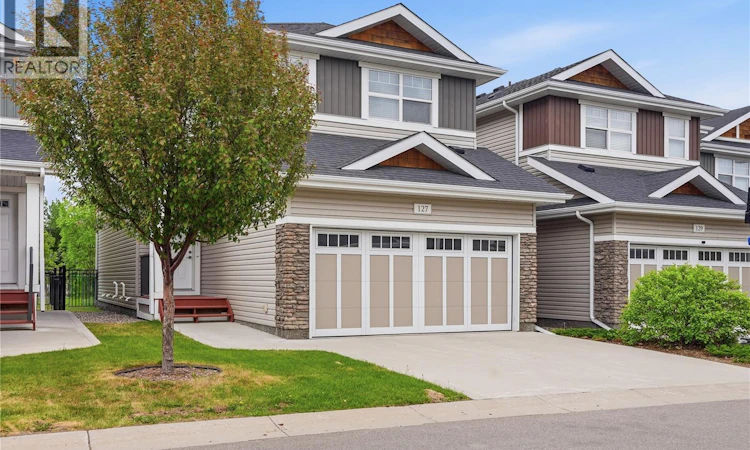 127-315 Dickson Crescent