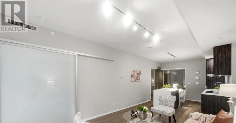 313-1 Bloor Street E, Toronto, ON, M4W 0A8 - 11