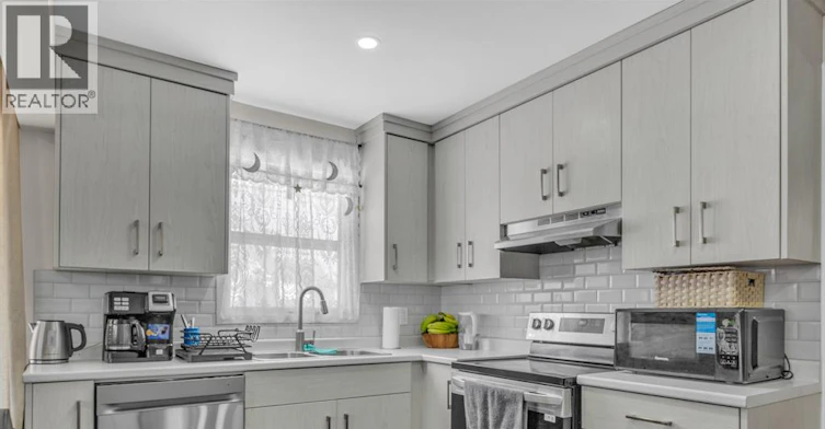 2450 Mckay Avenue, Windsor, ON, N9E 2P5 - 17