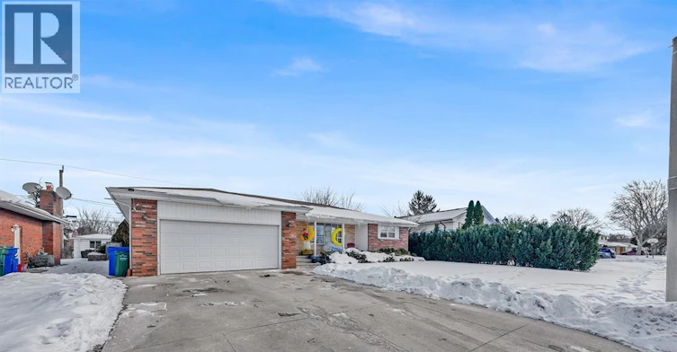 2450 Mckay Avenue, Windsor, ON, N9E 2P5 - 4