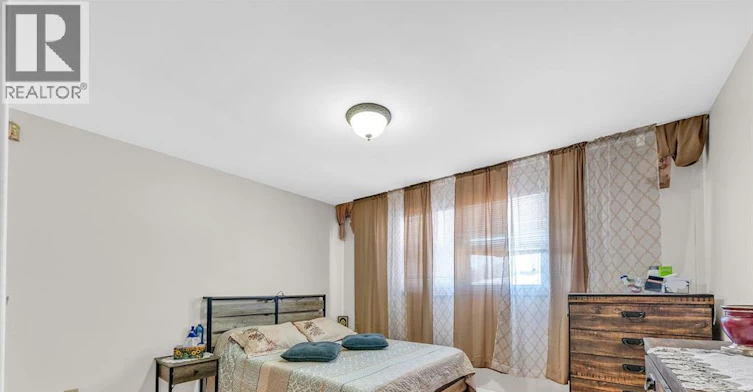 2450 Mckay Avenue, Windsor, ON, N9E 2P5 - 13