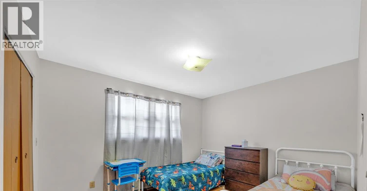 2450 Mckay Avenue, Windsor, ON, N9E 2P5 - 11