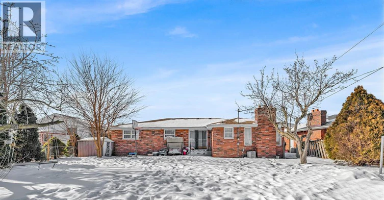 2450 Mckay Avenue, Windsor, ON, N9E 2P5 - 33