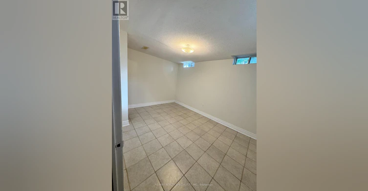 BSMT-5834 Raftsman Cove, Mississauga, ON, L5M 6N9