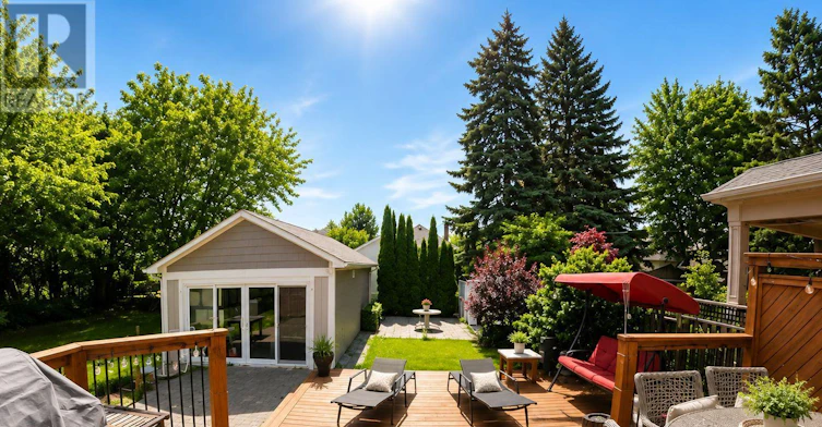 10 Lady Bank Road, Toronto, ON, M8Z 4J5 - 10