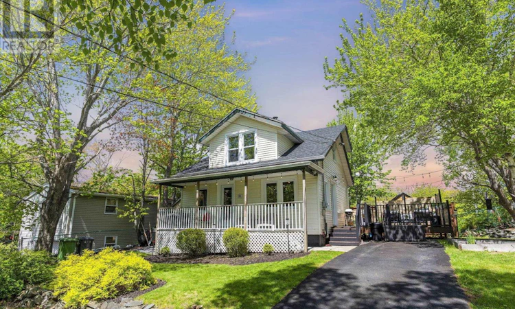 25 Pioneer Avenue