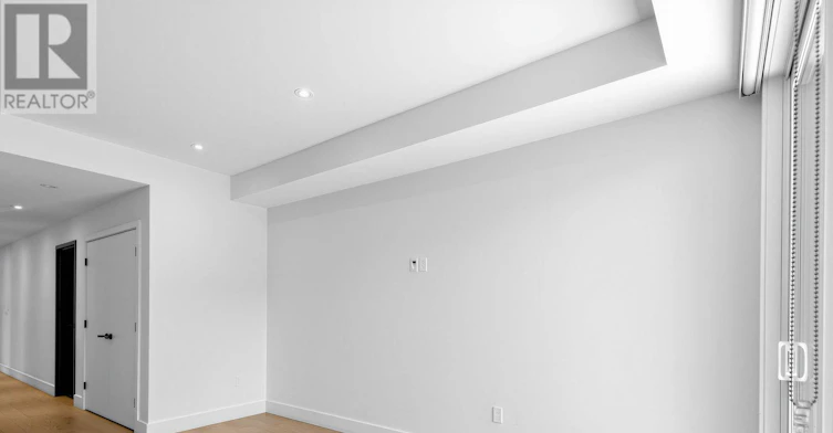 1-909 Castlefield Avenue, Toronto, ON, M6B 1C9 - 13