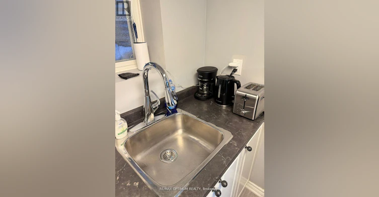 BSMT-3250 Apricot Street, Mississauga, ON, L5N 8A8 - 5