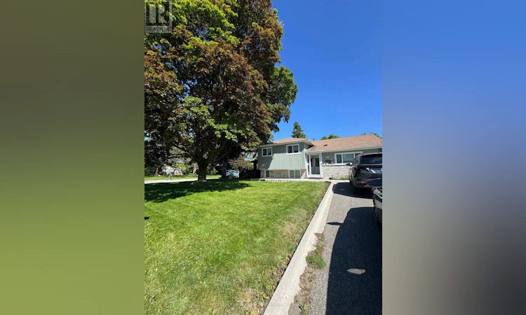 33 Flowertown Avenue