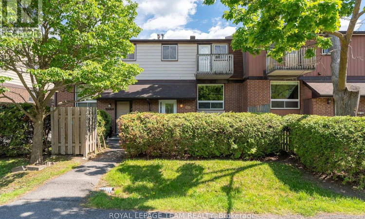 9-402 Montfort Street