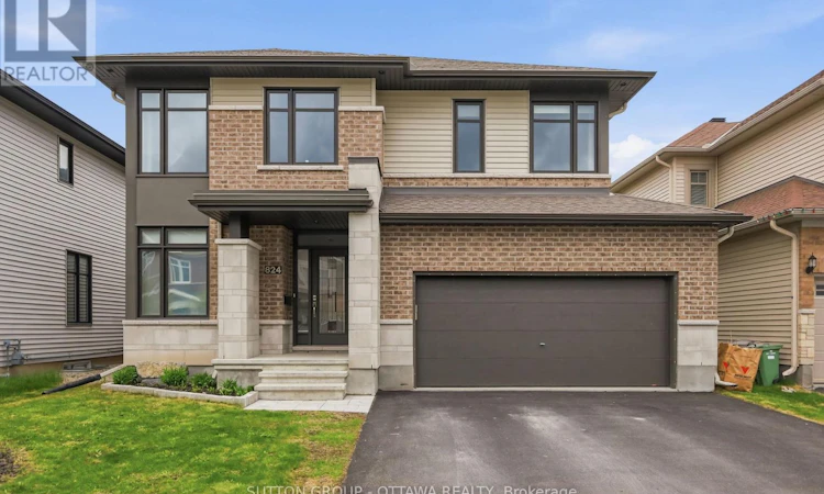 824 Contour Street