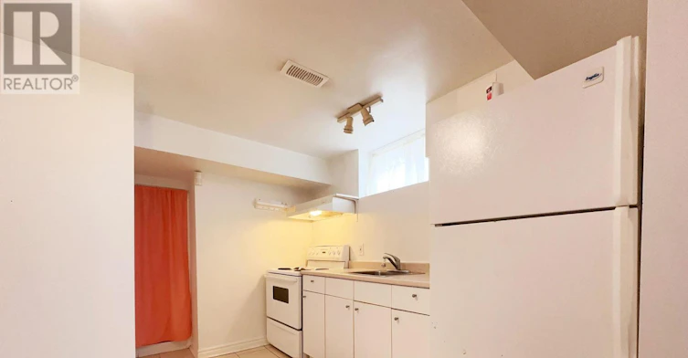 2-1236 Clyde Avenue, Ottawa, ON, K2C 1Y4 - 9