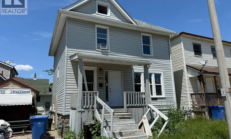 482 Caroline Street