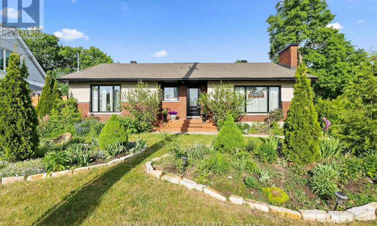 2461 Alta Vista Drive
